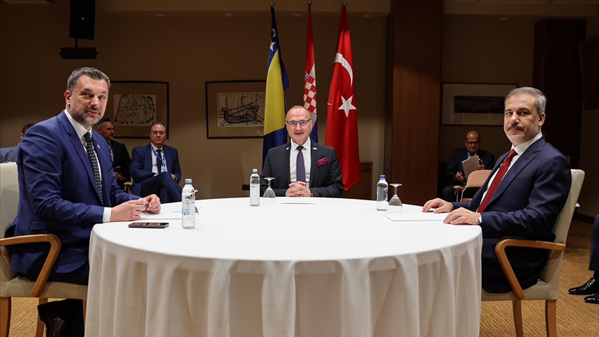 Hırvatistan ve Bosna Hersek dışişleri bakanları Türkiye ile üçlü toplantının ardından konuştu