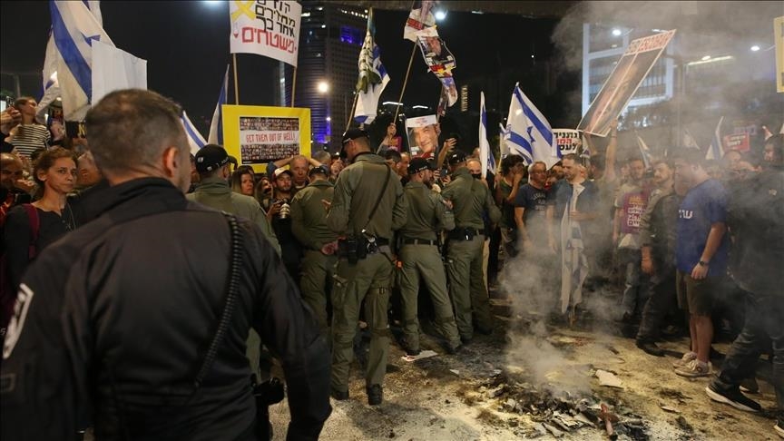 شرطة إسرائيل تقمع مظاهرة مناهضة لحكومة نتنياهو بالقدس