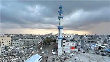 غزة.. 6 قتلى بقصف على منزل والقوات الإسرائيلية تحرق مسجداً برفح