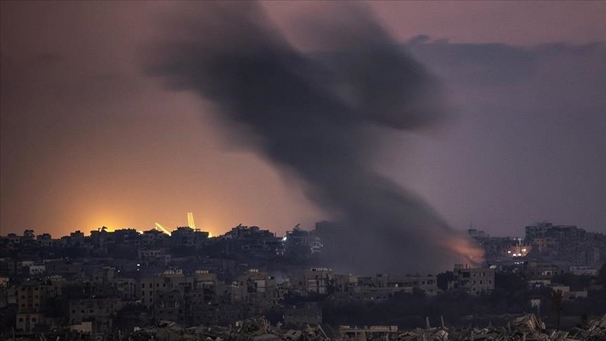 غزة.. قتلى وجرحى بغارات إسرائيلية وإخلاء شرقي خان يونس (تقرير إخباري)