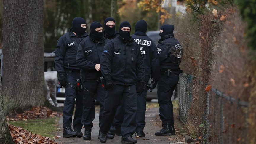 German probe identifies 364 right-wing extremists among soldiers, police officers