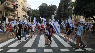 Des manifestants bloquent les rues en Israël et exigent le renversement du gouvernement
