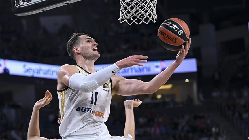 Real Madrid, Hırvat basketbolcu Hezonja ile 2029'a kadar yeni sözleşme imzaladı