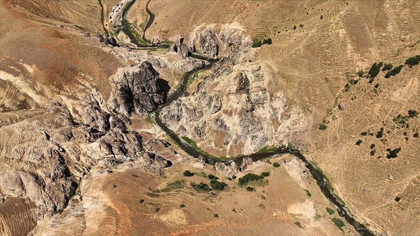 Muş'taki Kızılağaç Kanyonu doğaseverlerin yeni rotası oldu