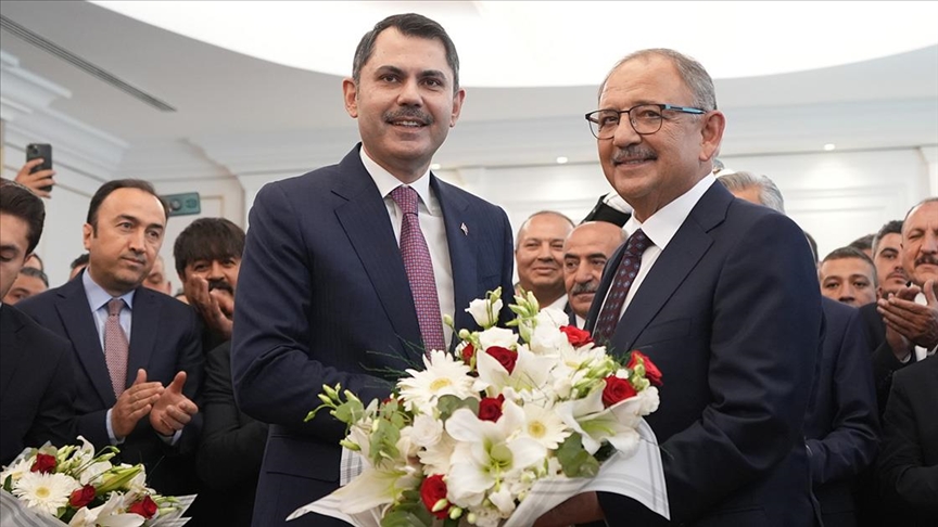 Çevre, Şehircilik ve İklim Değişikliği Bakanı Kurum, görevi Mehmet Özhaseki'den devraldı