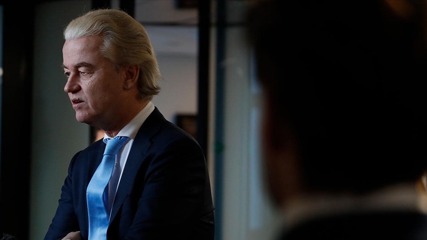 Hollanda'da ırkçı lider Wilders'ın gölgesinde aşırı sağ-merkez sağ koalisyon hükümeti kuruldu