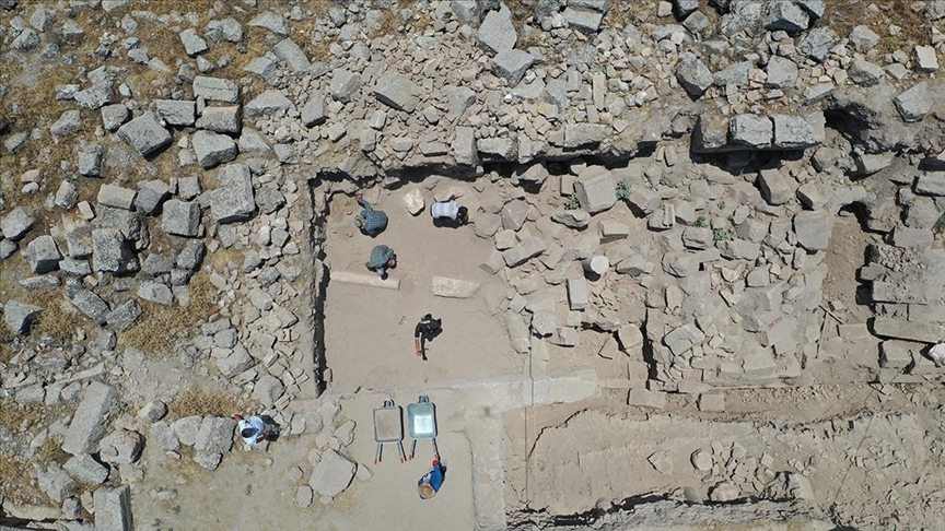 UNESCO Dünya Miras Geçici Listesi'ndeki Harran'da kilise yapısı ortaya çıkarılıyor