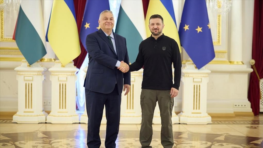 Премьер-министр Венгрии заверил Зеленского в поддержке Украины со стороны Будапешта