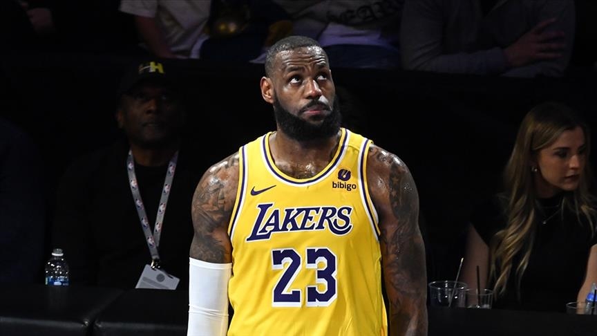 LeBron James agrees to 2-year, $104M deal to stay at Los Angeles Lakers:  Insider