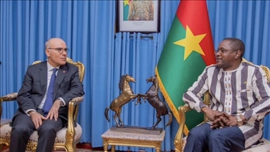 تونس وبوركينا فاسو توقعان 8 اتفاقيات تعاون في مجالات متنوعة
