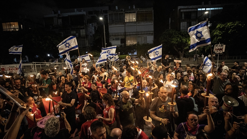 Families of Israeli hostages vow mass protests if Netanyahu blocks Gaza cease-fire deal