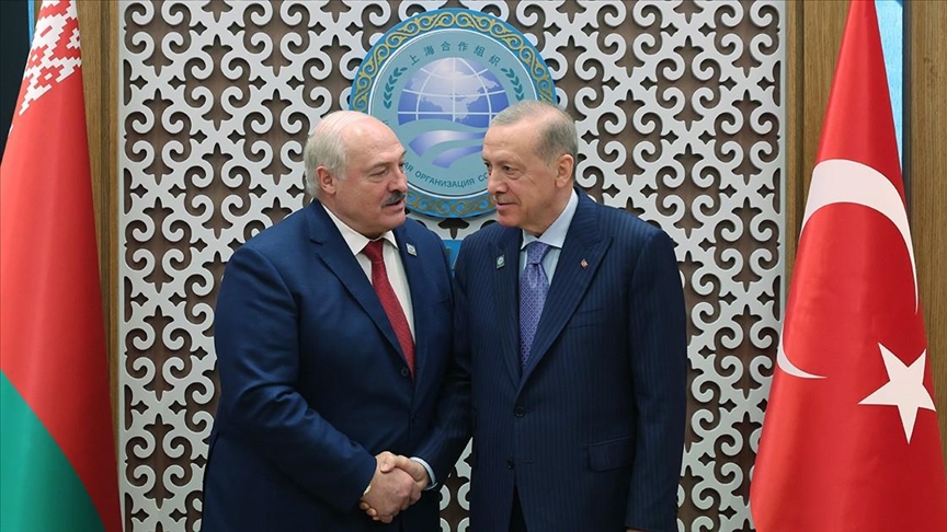 Президент Эрдоган встретился с президентом Беларуси Александром Лукашенко