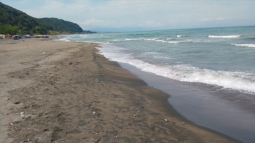 Zonguldak Karadeniz Ereğli'de denize girilmesine izi verilmiyor