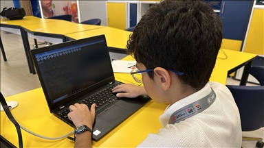 Ortaokul öğrencisi geliştirdiği yazılımla kask kullanım oranını artırmayı amaçlıyor