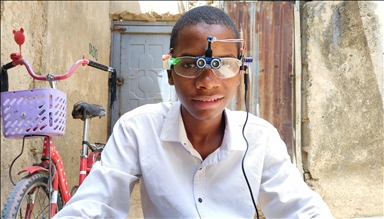 Nigerijski srednjoškolac razvio senzorske naočale za slijepe i slabovidne osobe