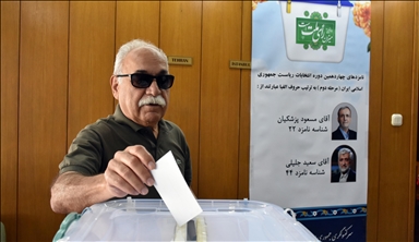 شرکت ایرانیان ساکن ترکیه در مرحله دوم چهاردهمین دوره انتخابات ریاست‌جمهوری