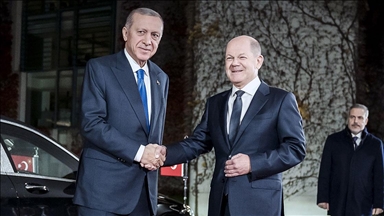 Scholz, Cumhurbaşkanı Erdoğan'ın Türkiye-Hollanda maçını izleyecek olmasından memnuniyet duyuyor
