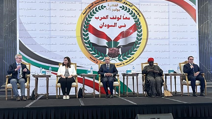 مصر تفتتح مؤتمرا دوليا لبحث أزمة السودان وتطالب بوقف “نزيف الدم”