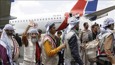 الحوثي: استكمال مشاورات مسقط بالاتفاق على تبادل قوائم الأسرى