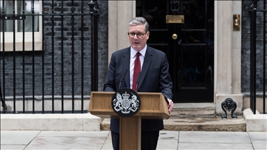 Novi britanski premijer Starmer sazvao prvi sastanak kabineta