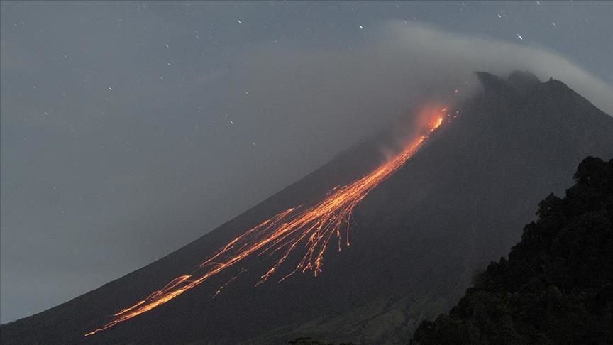 Indonezija: Nastavlja se erupcija vulkana Merapi