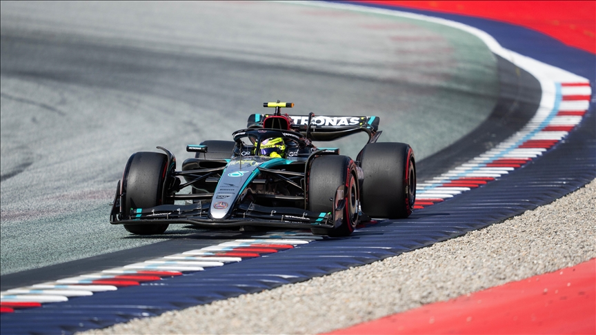 F1 Büyük Britanya Grand Prix'sini Hamilton kazandı