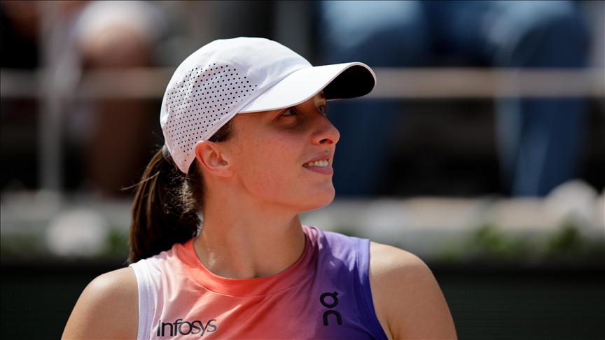 World’s No. 1 seed Swiatek stunned by Putintseva in women’s round at Wimbledon; Svitolina eliminates Jabeur