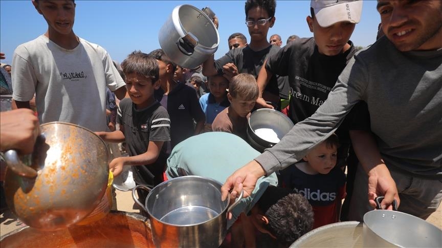 Gaza children spend 8 hours per day carrying food, water: UN