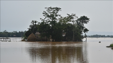 Hindistan'da aşırı yağışların yol açtığı sellerde hayatını kaybedenlerin sayısı 58'e yükseldi