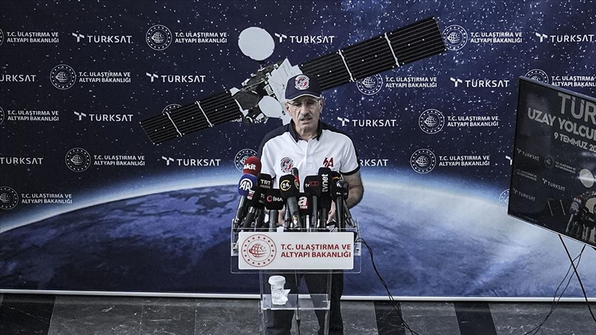 Bakan Uraloğlu: Türksat 6A'nın fırlatma sürecinde bir problem gözükmüyor
