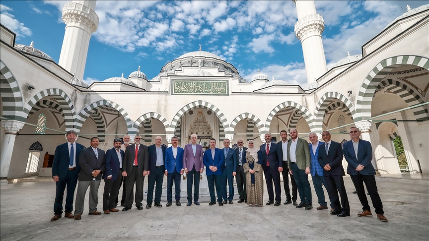TBMM Başkanı Kurtulmuş, ABD'deki Müslüman toplum liderleriyle bir araya geldi