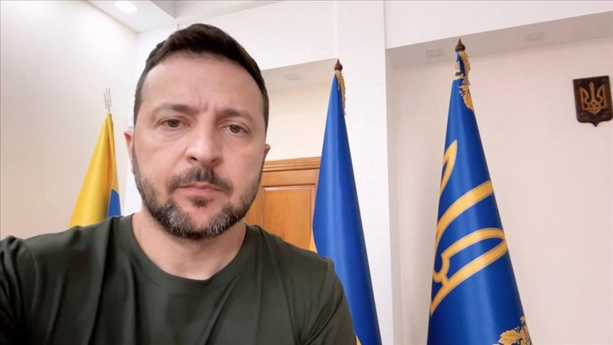 Зеленский: число жертв вчерашних атак по Украине возросло до 38