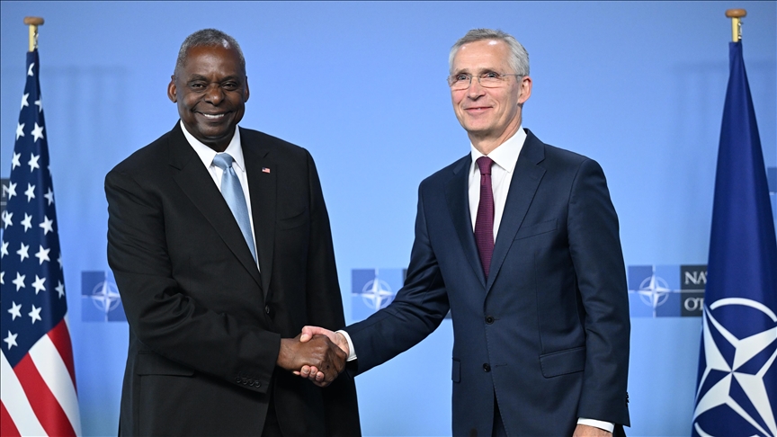 US defense chief, NATO leader meet ahead of summit US defense chief, NATO leader meet ahead of summit