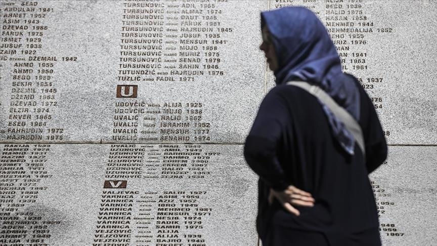 Bosnie : Les dépouilles de 14 victimes du génocide de Srebrenica transférées à Potocari
