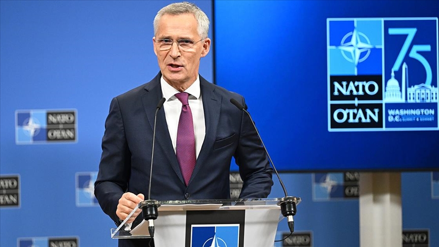 NATO Genel Sekreteri Stoltenberg, savunma harcamalarında yüzde 2 hedefini yükselteceklerini söyledi