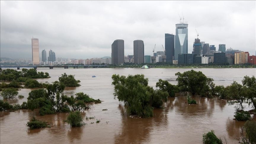 Record rains kill 5 in South Korea