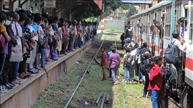 Sri Lanka'da istasyon çalışanlarının grevi, on binlerce yolcuyu mağdur etti