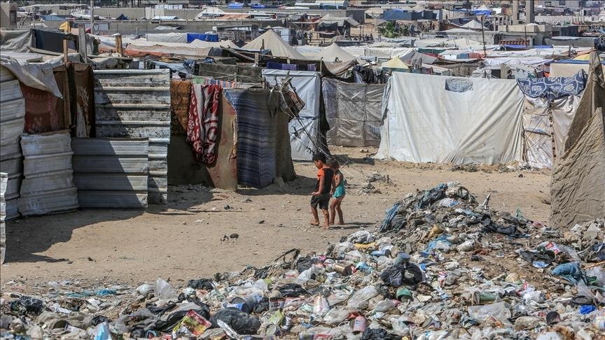 Palestinos bajo ataques de Israel luchan también contra enfermedades por la contaminación ambiental