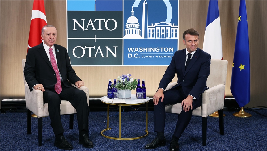Turkish, French presidents hold talks in US