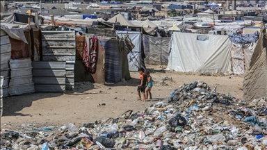 Palestinos bajo ataques de Israel luchan también contra enfermedades por la contaminación ambiental