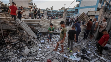 غزة.. الأونروا توثق "ظروفا مروعة" يعيشها نازحون بمدرسة 