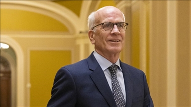 Peter Welch becomes 1st Democratic senator to call on Biden to withdraw from presidential race