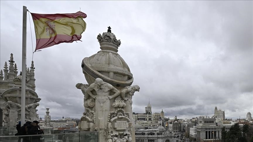 Political chaos in Spain after far-right breaks regional coalitions over migrants