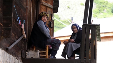 Kaçkar'daki yaylanın kadınları yarım asırdır hayvancılık yapıyor