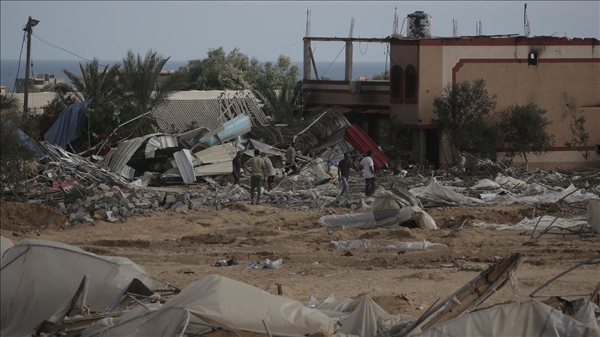 20 killed, over 90 injured in Israeli attack on displaced Palestinians’ camps in southern Gaza