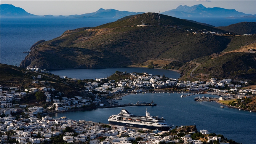 Aegean island of Leros bears bitter scars of World War II past