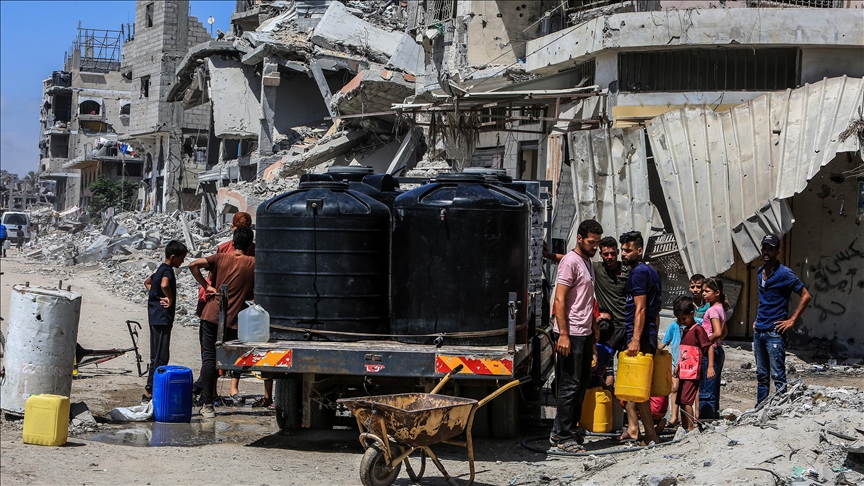 Gazans queue for hours under sun to get drinking water: UN agency