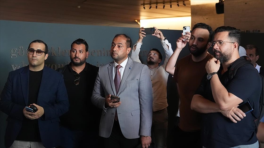 Yabancı basın mensupları 15 Temmuz Şehitler Anıtı ve Hafıza 15 Temmuz Müzesi'ni ziyaret etti