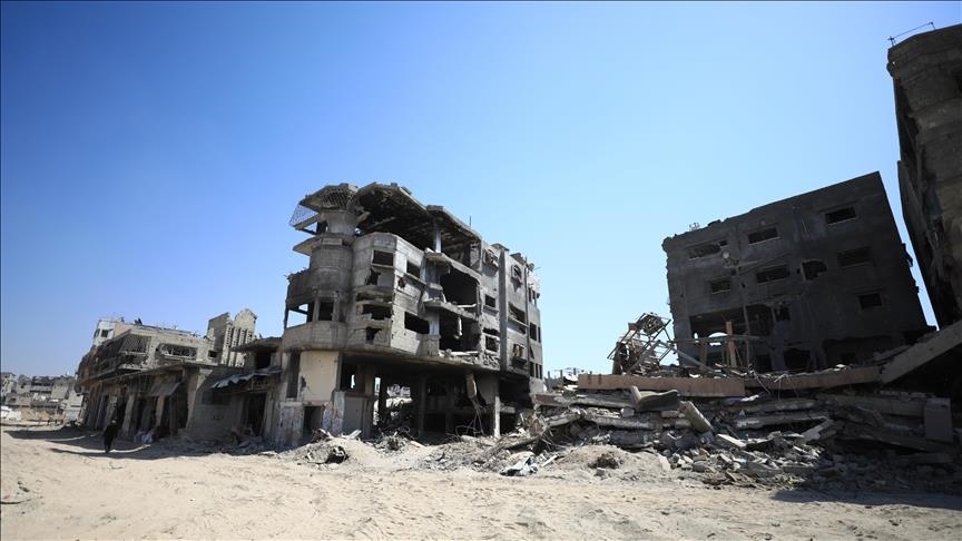 Dix Palestiniens tués dans une frappe israélienne sur une zone résidentielle dans le centre de Gaza