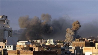الحوثي: غارة أمريكية بريطانية على مدينة حجة في اليمن 